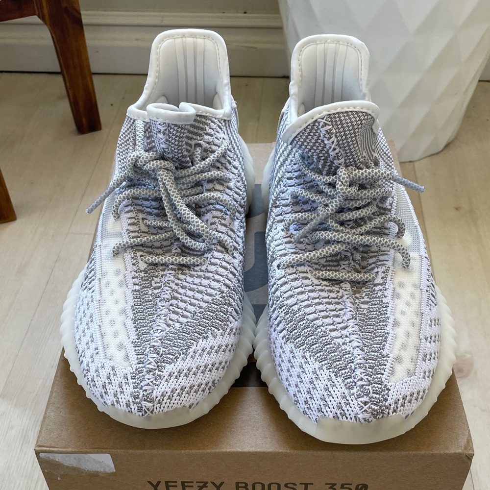 Yeezy 350 V2 Static Non-Reflective Size 9.5
